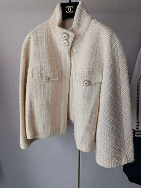 🚩steal CHANEL Cream Bouclé Stand-Collar Jacket